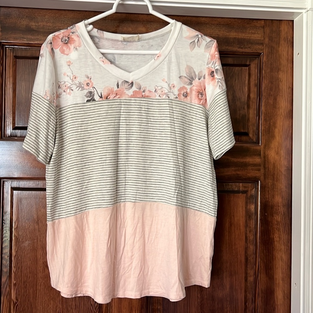 Ladies v neck mixed pattern top by 143 Story by Line Up